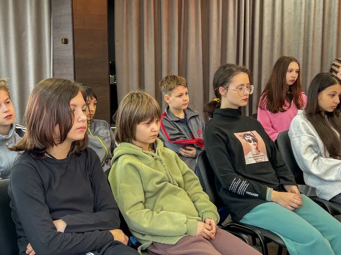 -eNCPaWNXSvAGeNbt9QDhRgvPVEssD3H_1U7rgxKuNila1IZm7mq9mDmv6MV2jUrFQNuZYVylsHlX382z5UoYECt (1)